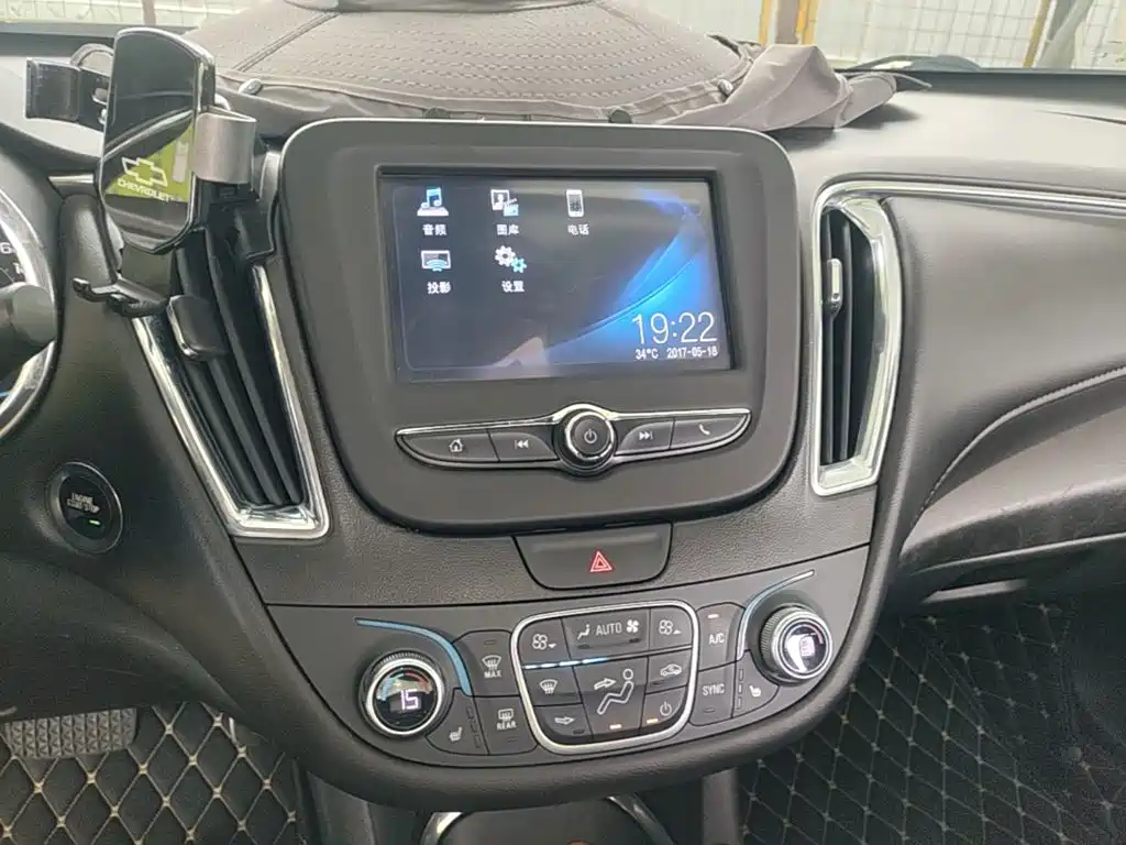 Chevrolet Malibu XL — миниатюра 13
