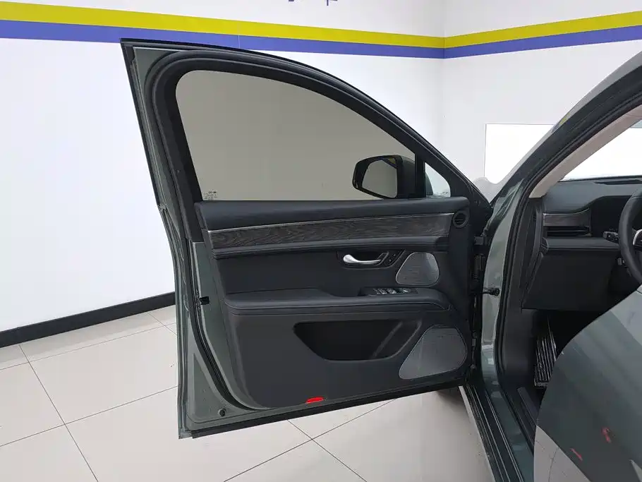 AITO Wenjie AITO M5 — миниатюра 7