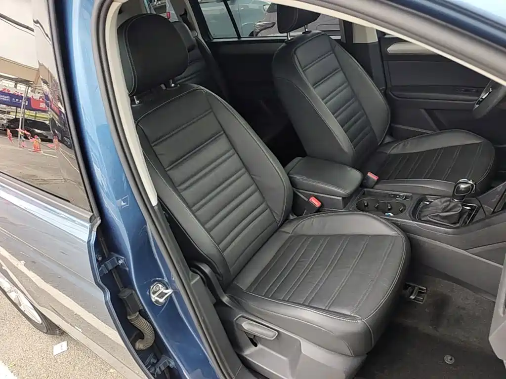 Volkswagen Touran — миниатюра 25