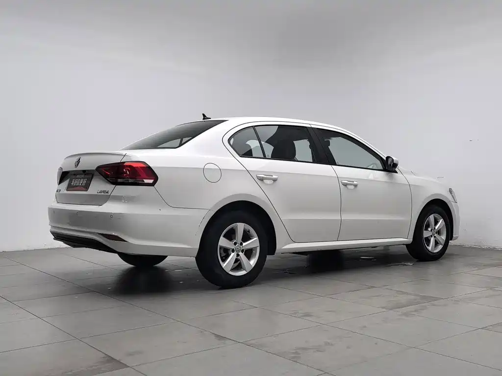 Volkswagen Lavida — миниатюра 2