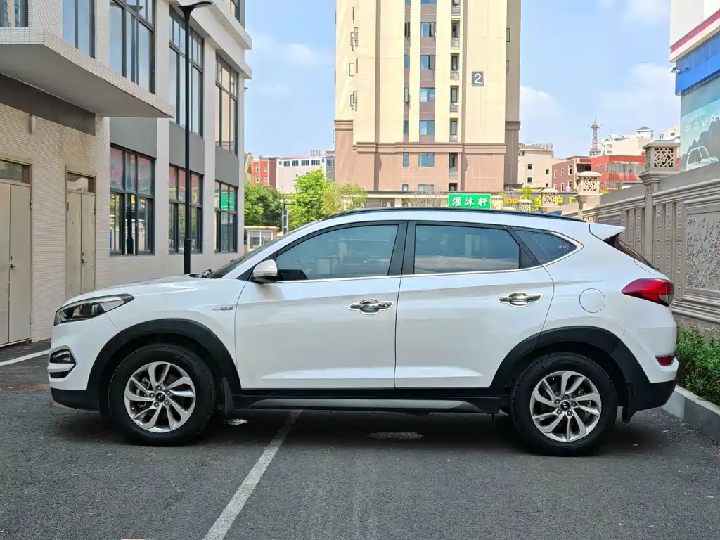 Hyundai Tucson — миниатюра 4