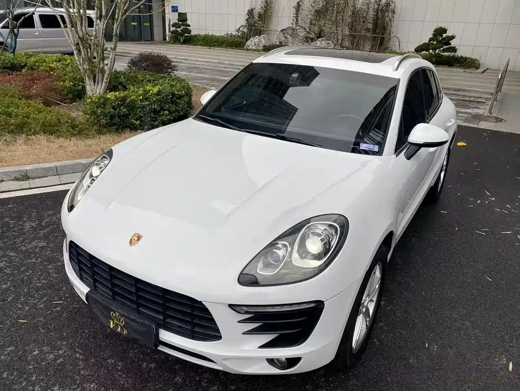 Porsche Macan 2015