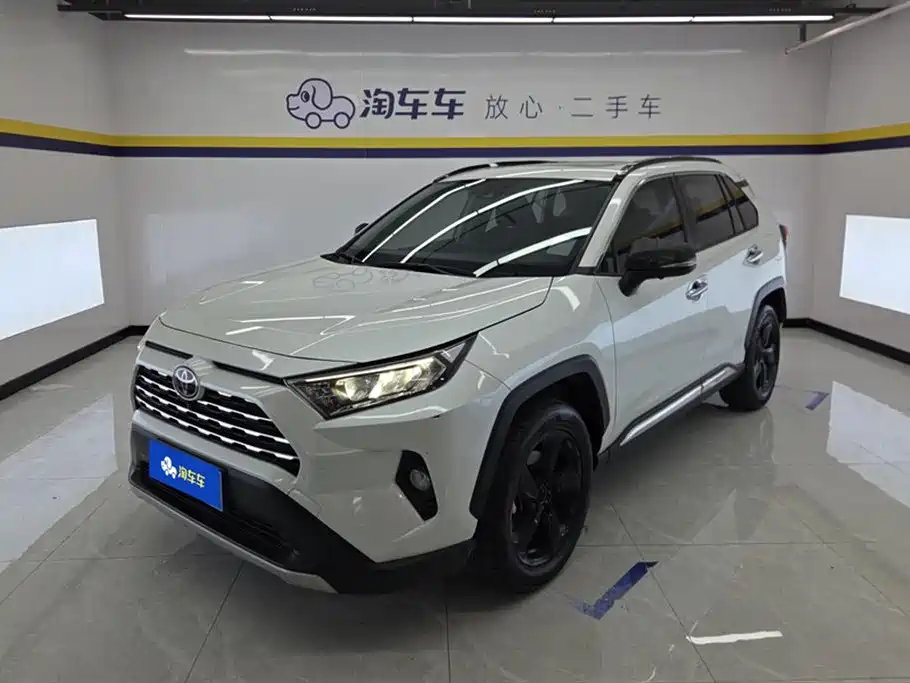 Toyota RAV4 2021