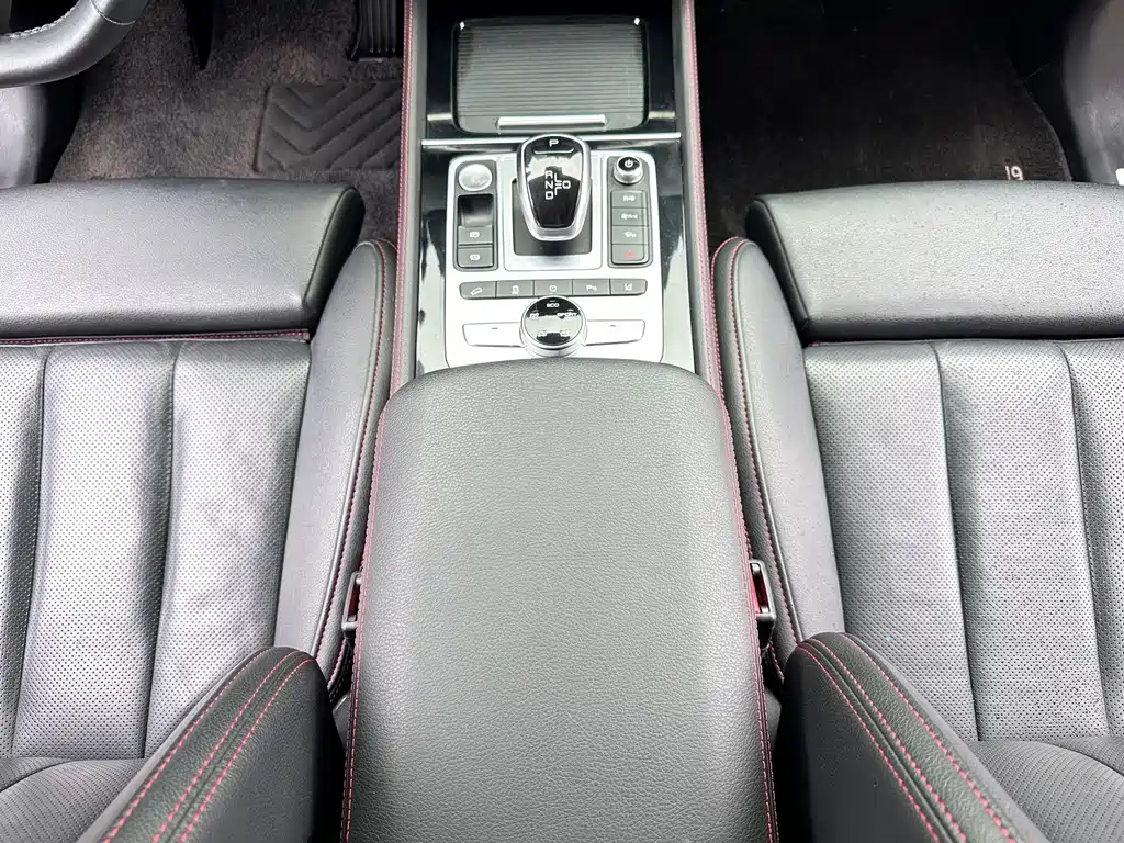 BYD Tang New Energy — миниатюра 14