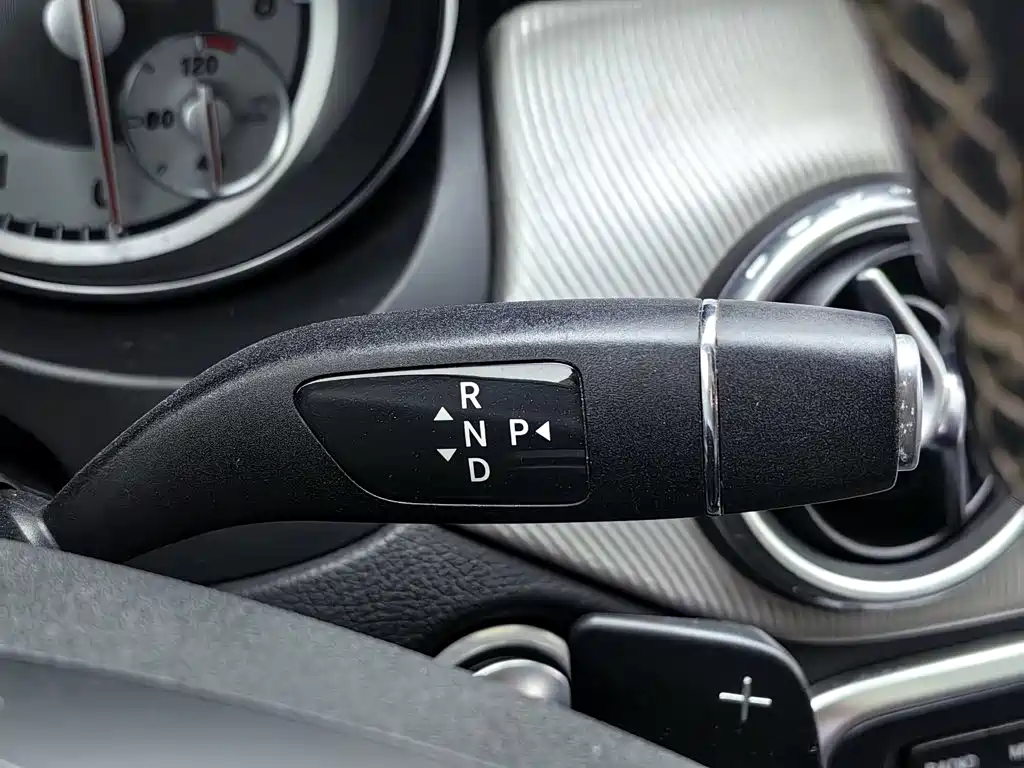 Mercedes-Benz GLA — миниатюра 13