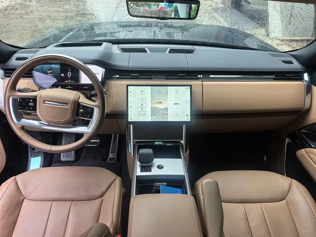 Land Rover Range Rover 2025 3.0 L6 400PS Long Wheelbase