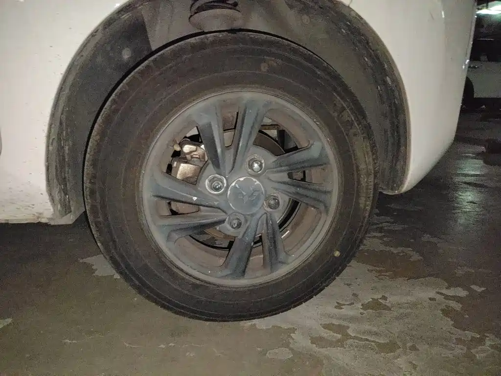 Wuling MINIEV — миниатюра 8
