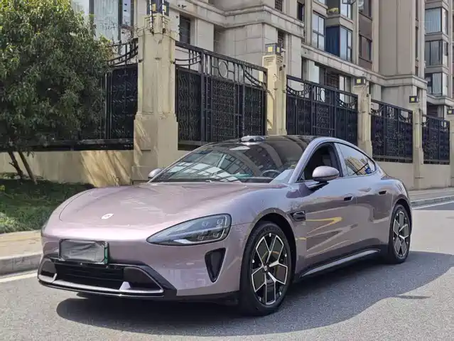 XIAOMI CAR XIAOMI SU7 2024