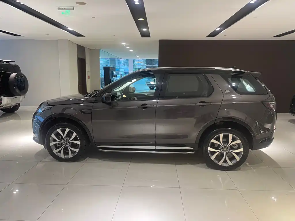 LAND ROVER DISCOVER SPORTS