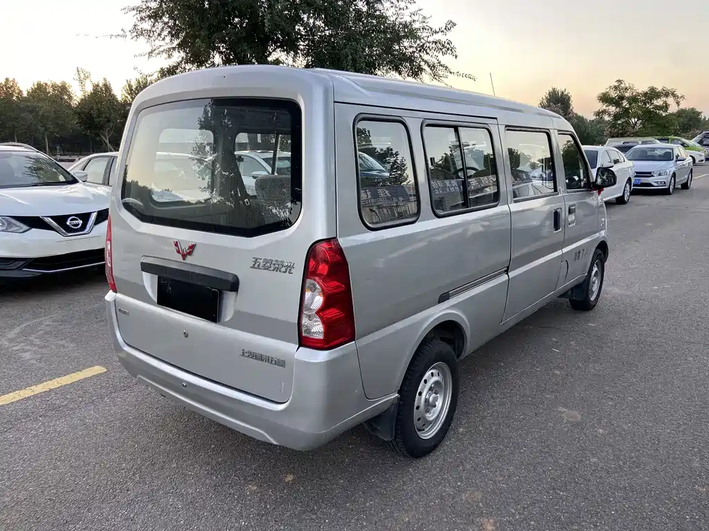 Wuling Rongguang — миниатюра 4