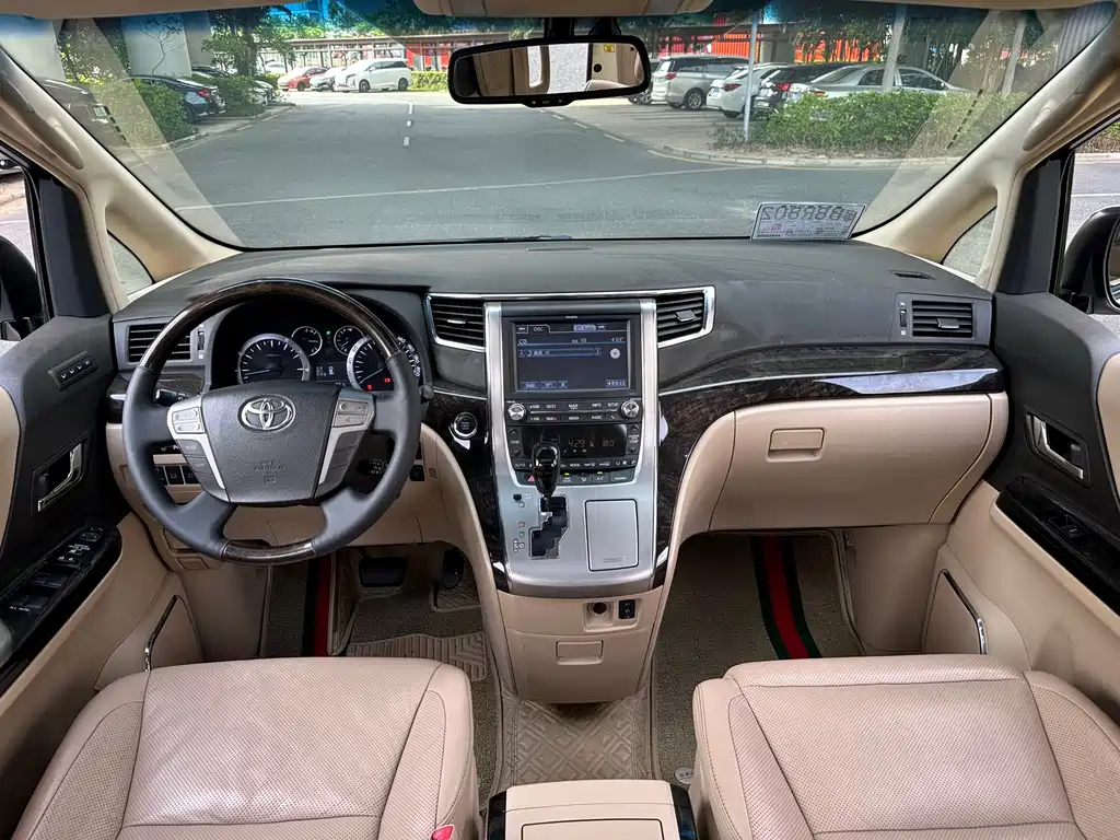 Toyota Alphard — фотографии объявления, Фото 11