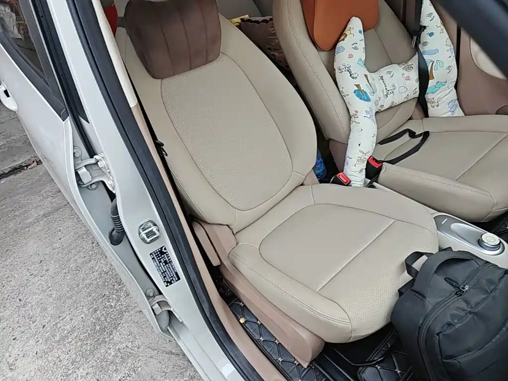 Wuling MINIEV — миниатюра 25