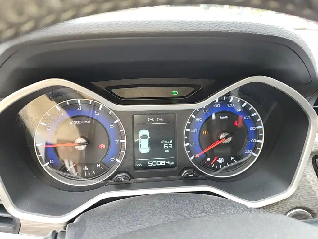 Geely Vision X3 — миниатюра 12
