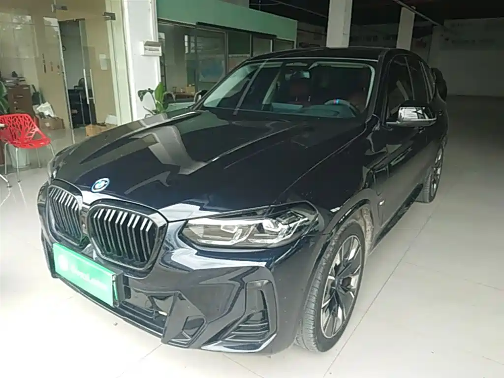 BMW iX3 2024