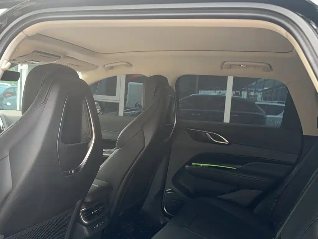 Hongqi Hongqi HS3 — миниатюра 12