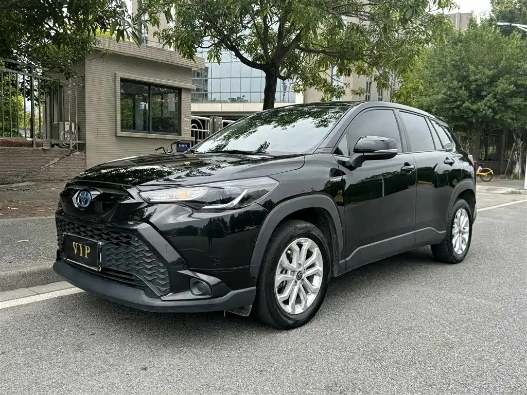 Toyota Frontlander 2024