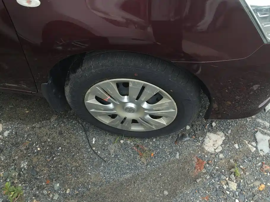Nissan Livina — миниатюра 6