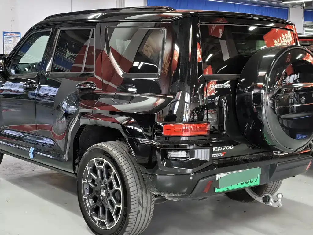 TANK TANK 700 NEW ENERGY