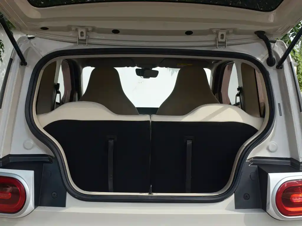 Wuling MINIEV — миниатюра 9