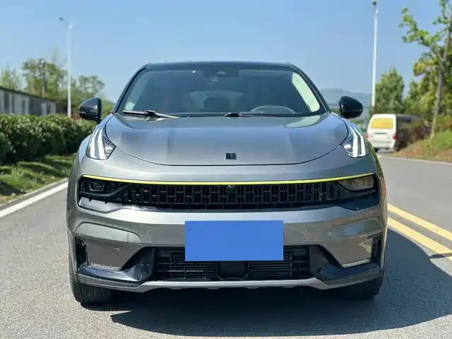 2022 Lynk & Co 05