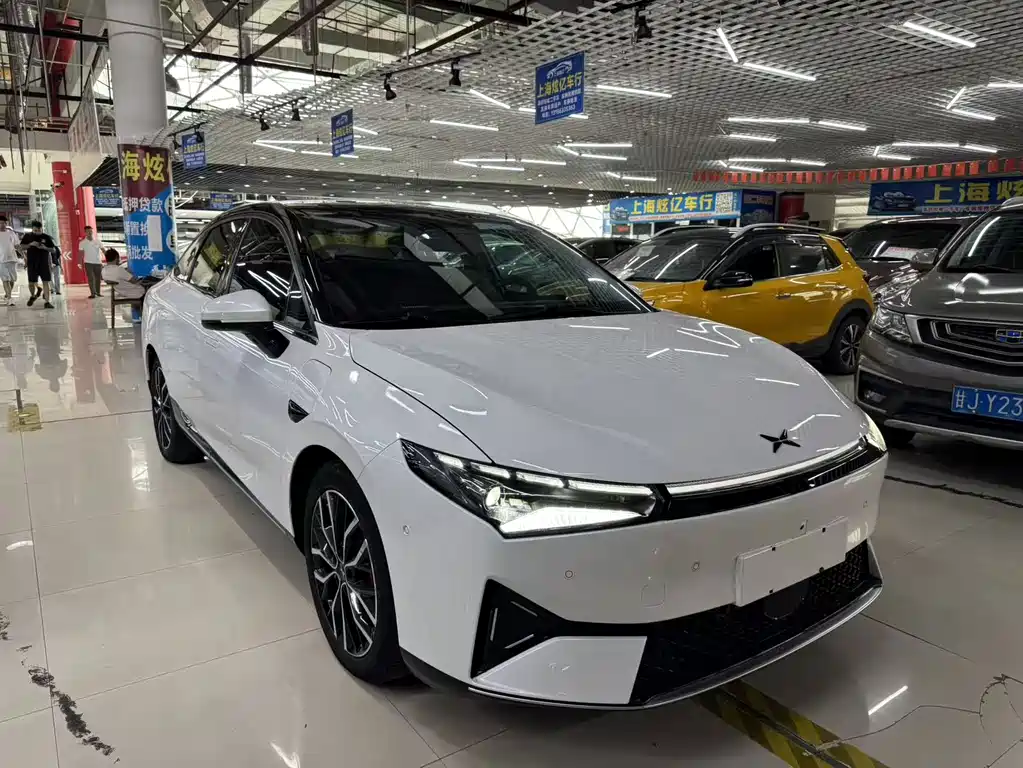 XPeng P5 — миниатюра 3