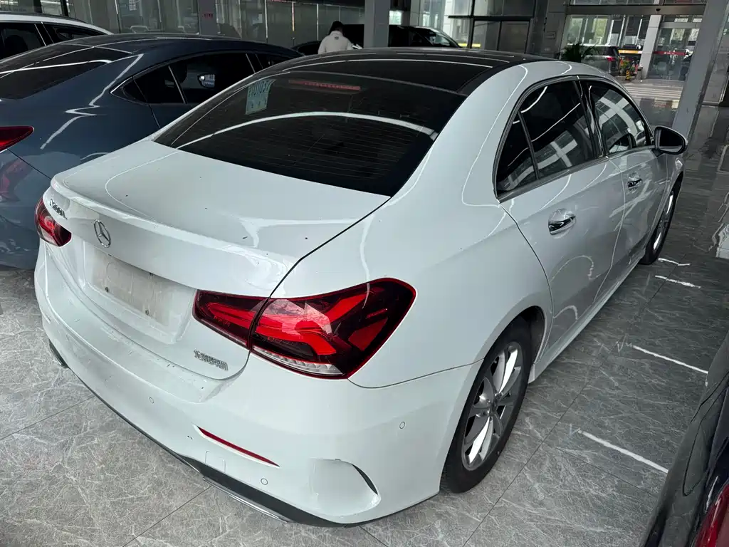 MERCEDES-BENZ A CLASS