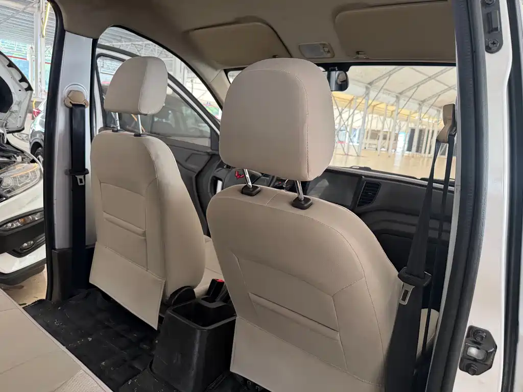 Wuling Hongguang V — миниатюра 26