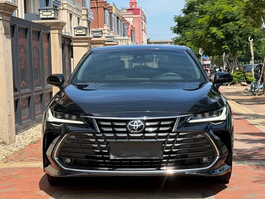 Toyota Avalon — миниатюра 2