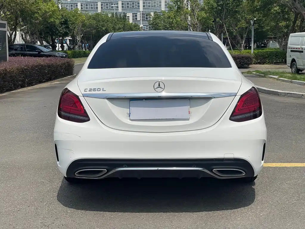 Mercedes-Benz C-Class — миниатюра 15