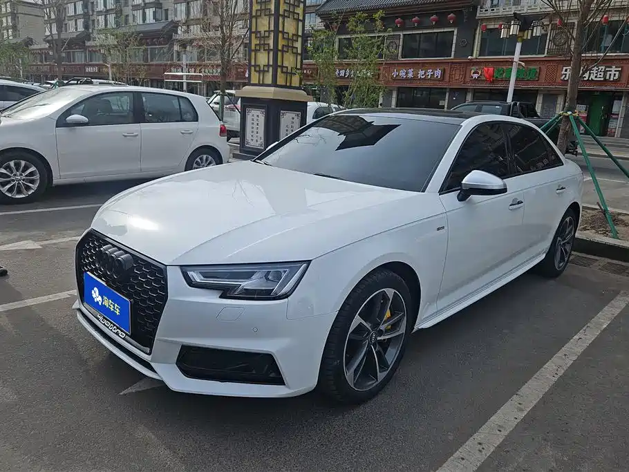Audi A4L 2016