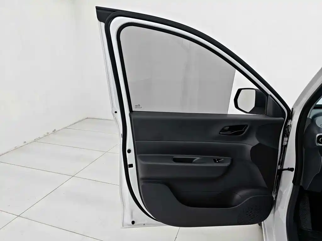 Wuling Hongguang EV — миниатюра 11