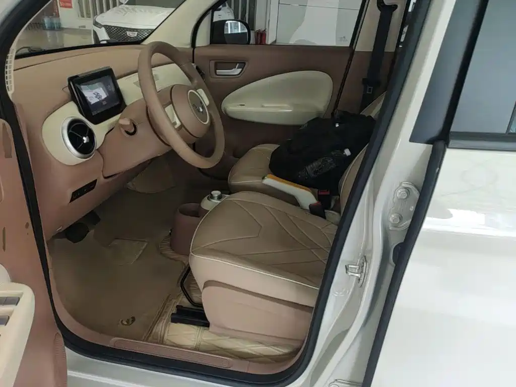 Wuling MINIEV — миниатюра 15