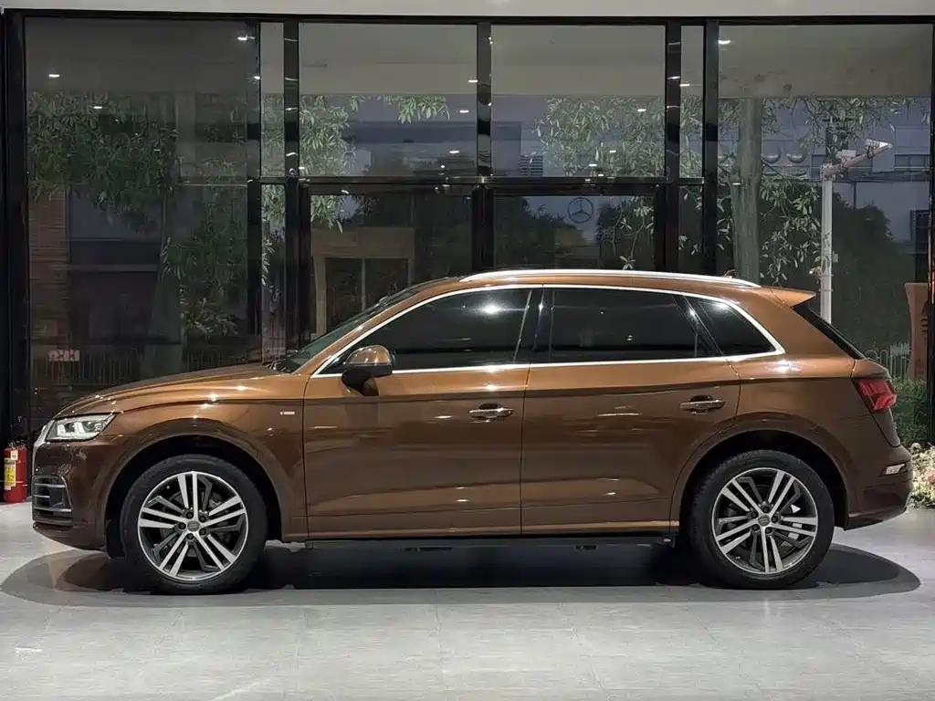 Audi Q5L — миниатюра 4