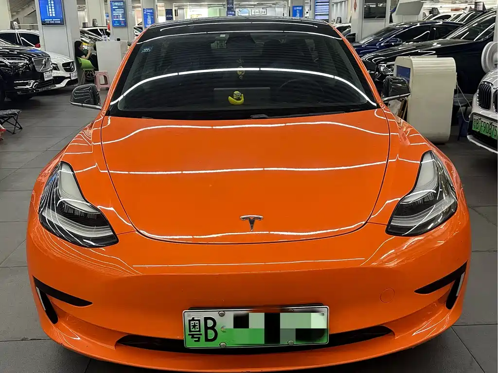 Tesla Model 3 — миниатюра 2