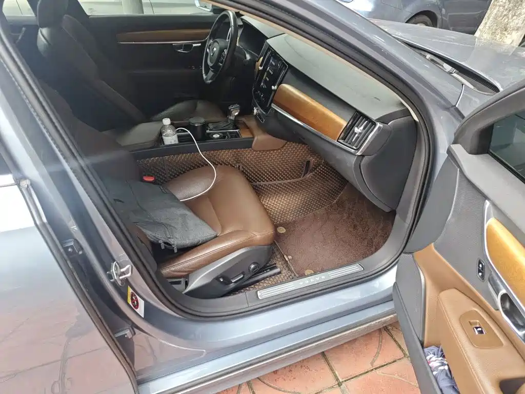 Volvo S90 — миниатюра 22
