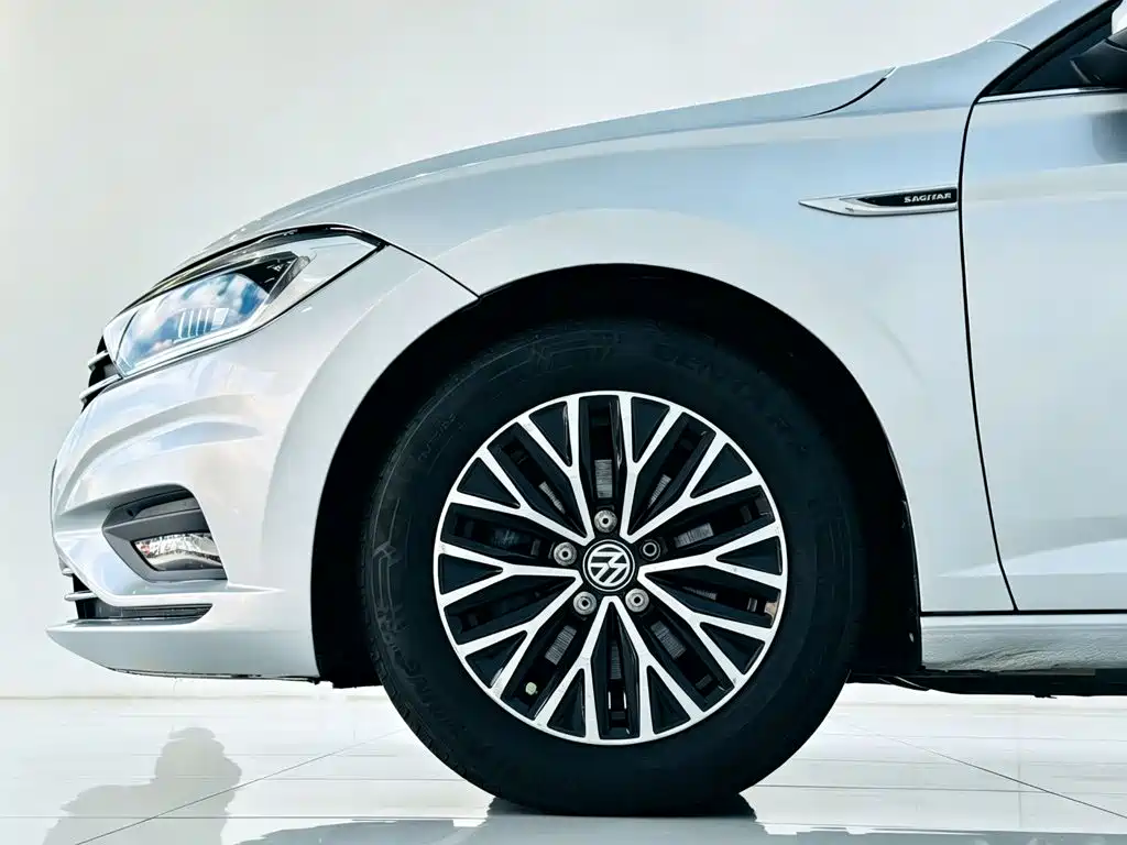 Volkswagen Sagitar — миниатюра 9