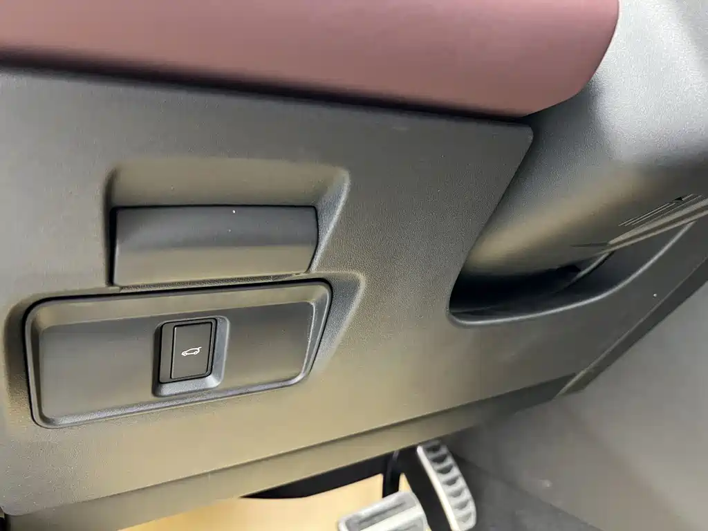 Land Rover Range Rover Evoque 2026 L SE