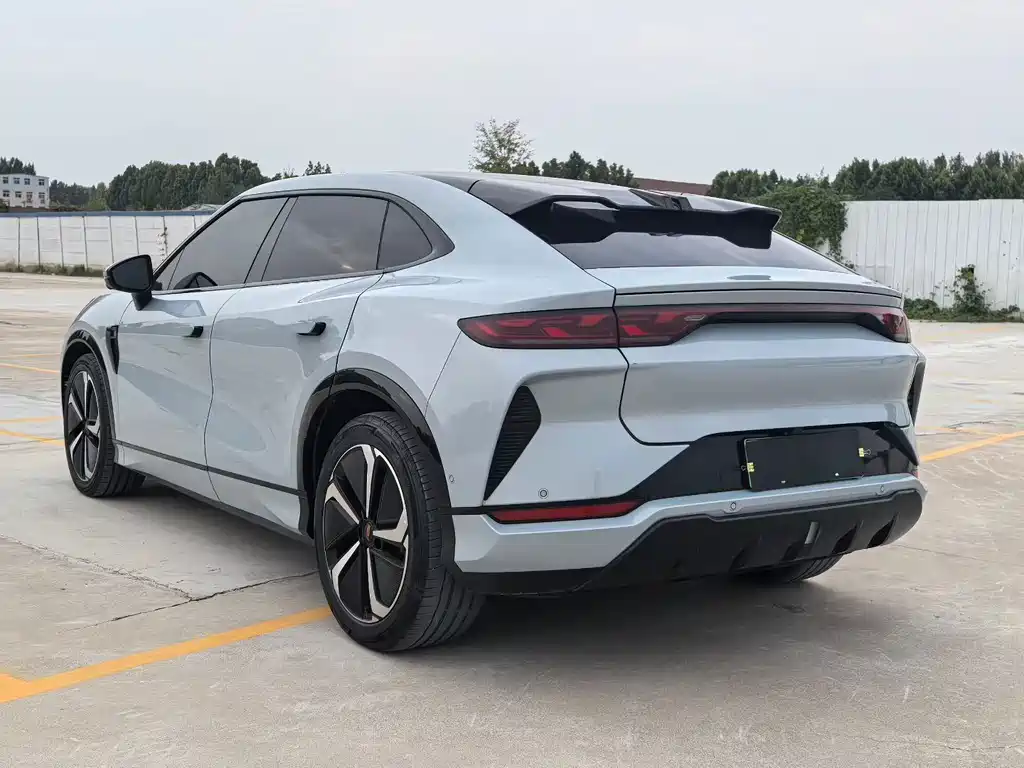 BYD L EV — миниатюра 7