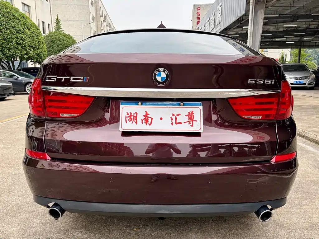 BMW 5 Series GT — миниатюра 16