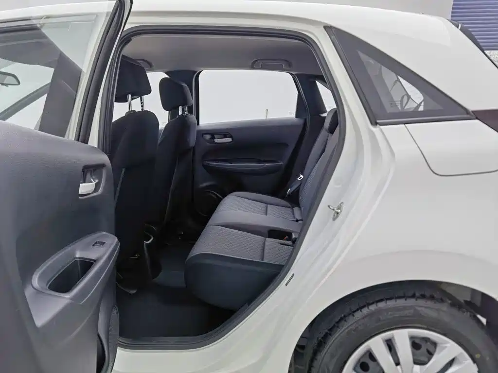 Honda Fit — миниатюра 15