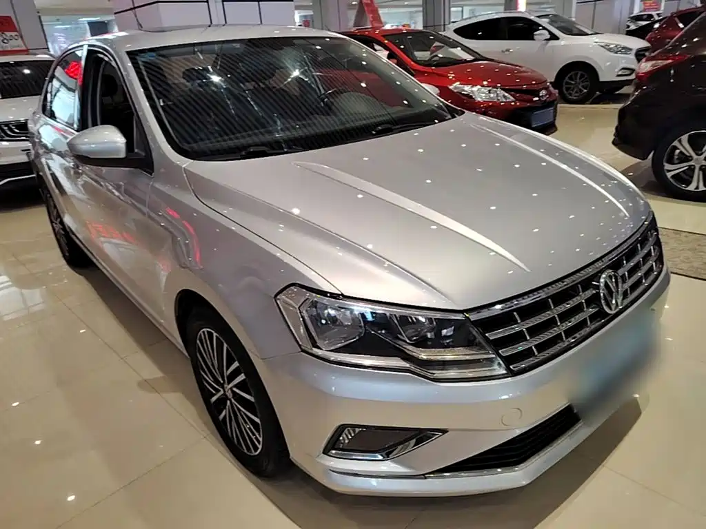 Volkswagen Jetta — миниатюра 4