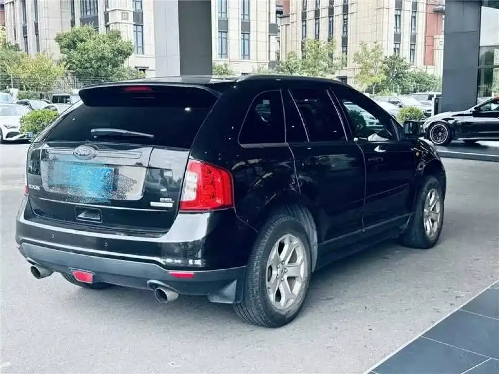 Ford Edge (Import) — миниатюра 3