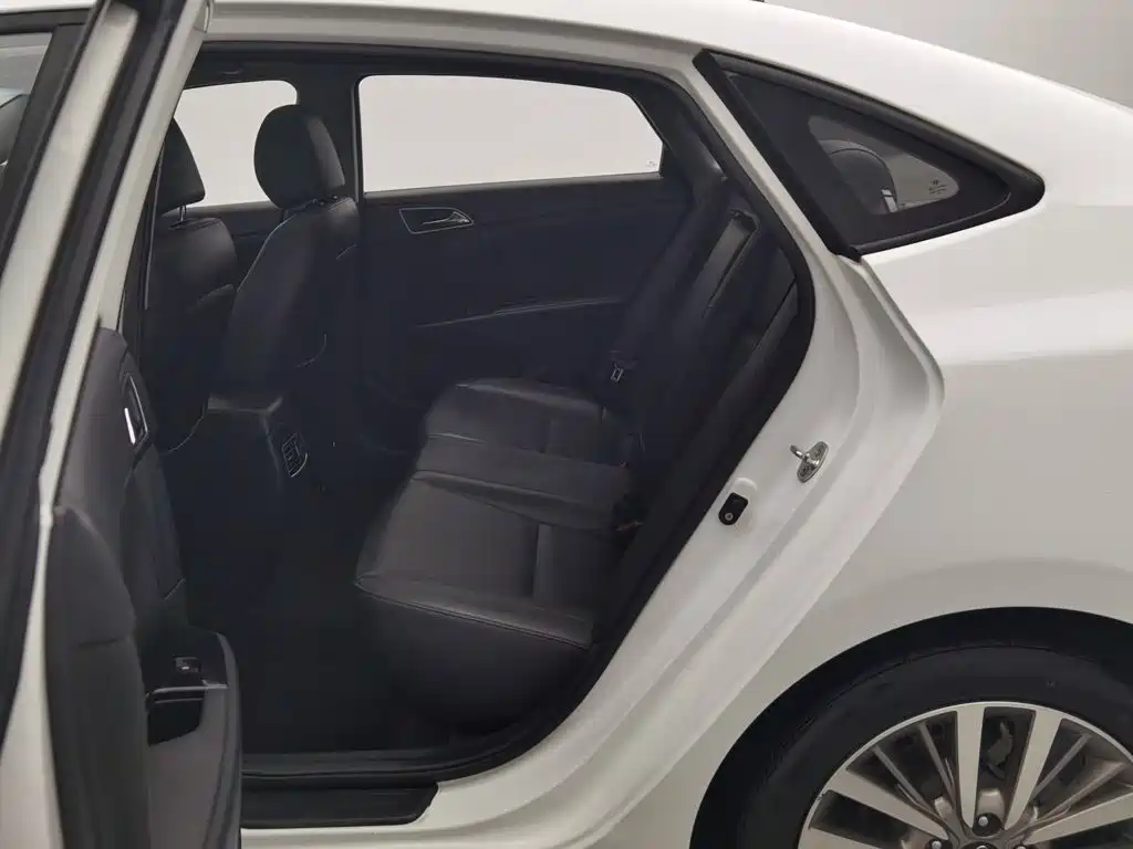 Hyundai Mistra — миниатюра 15