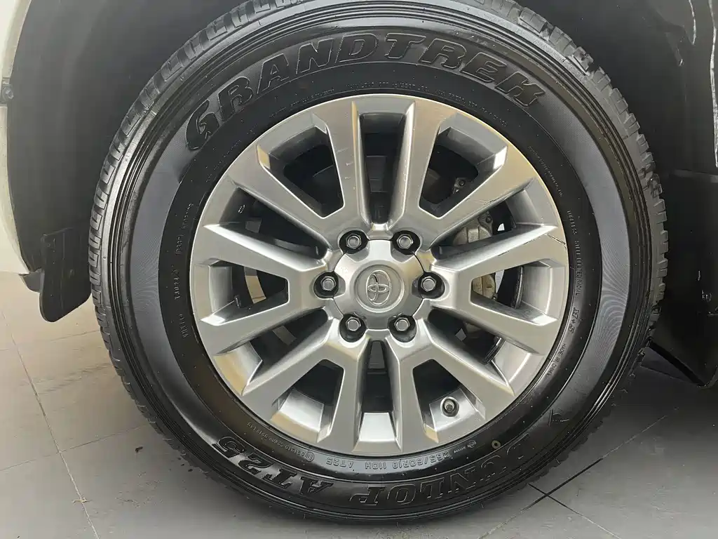 Toyota Prado — миниатюра 18