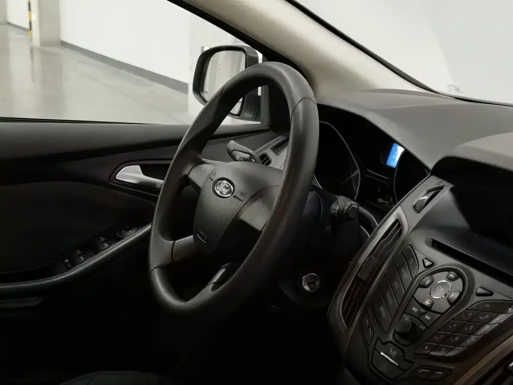 Ford Focus — миниатюра 22