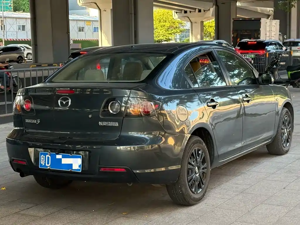 Mazda 3 — миниатюра 3