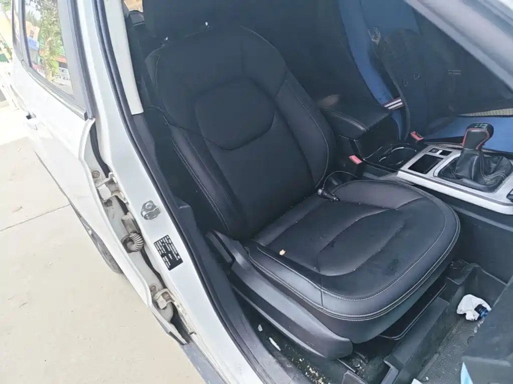 Bestune X40 — миниатюра 25
