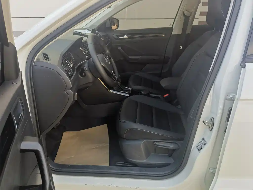 Volkswagen T-Roc 2019 280TSI DSG Comfort V