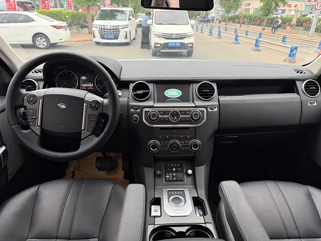Land Rover Discovery 2014 3.0 SC V6 HSE