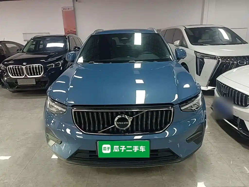 Volvo XC40 2023 B3 Luxury